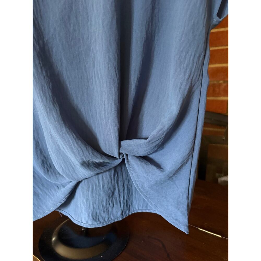 Gilli Blue Twist Front Tee Large - Picture 2 of 3